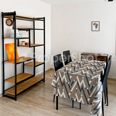 Апартаменти Cosy Near *